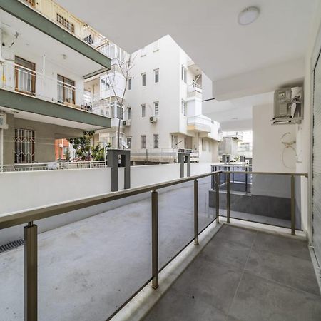 Modern And Cozy Apartment With Central Location And Balcony In Muratpasa, Antalya Eksteriør billede