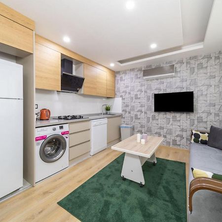 Modern And Cozy Apartment With Central Location And Balcony In Muratpasa, Antalya Eksteriør billede