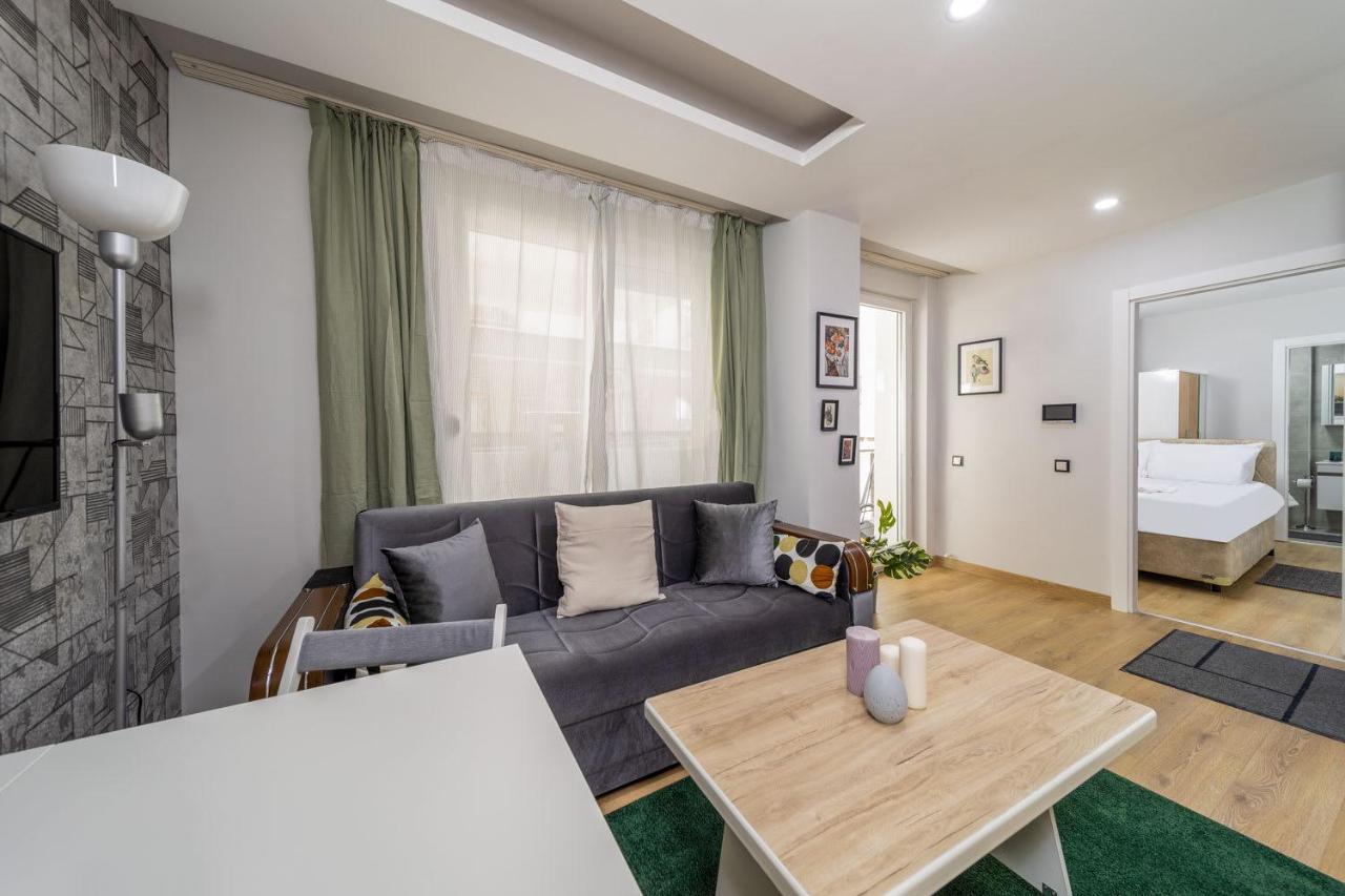 Modern And Cozy Apartment With Central Location And Balcony In Muratpasa, Antalya Eksteriør billede